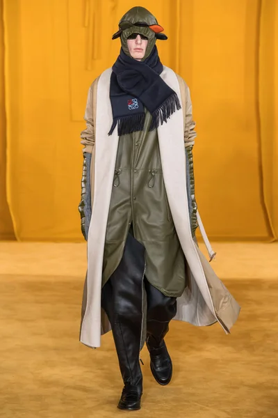 Look 5